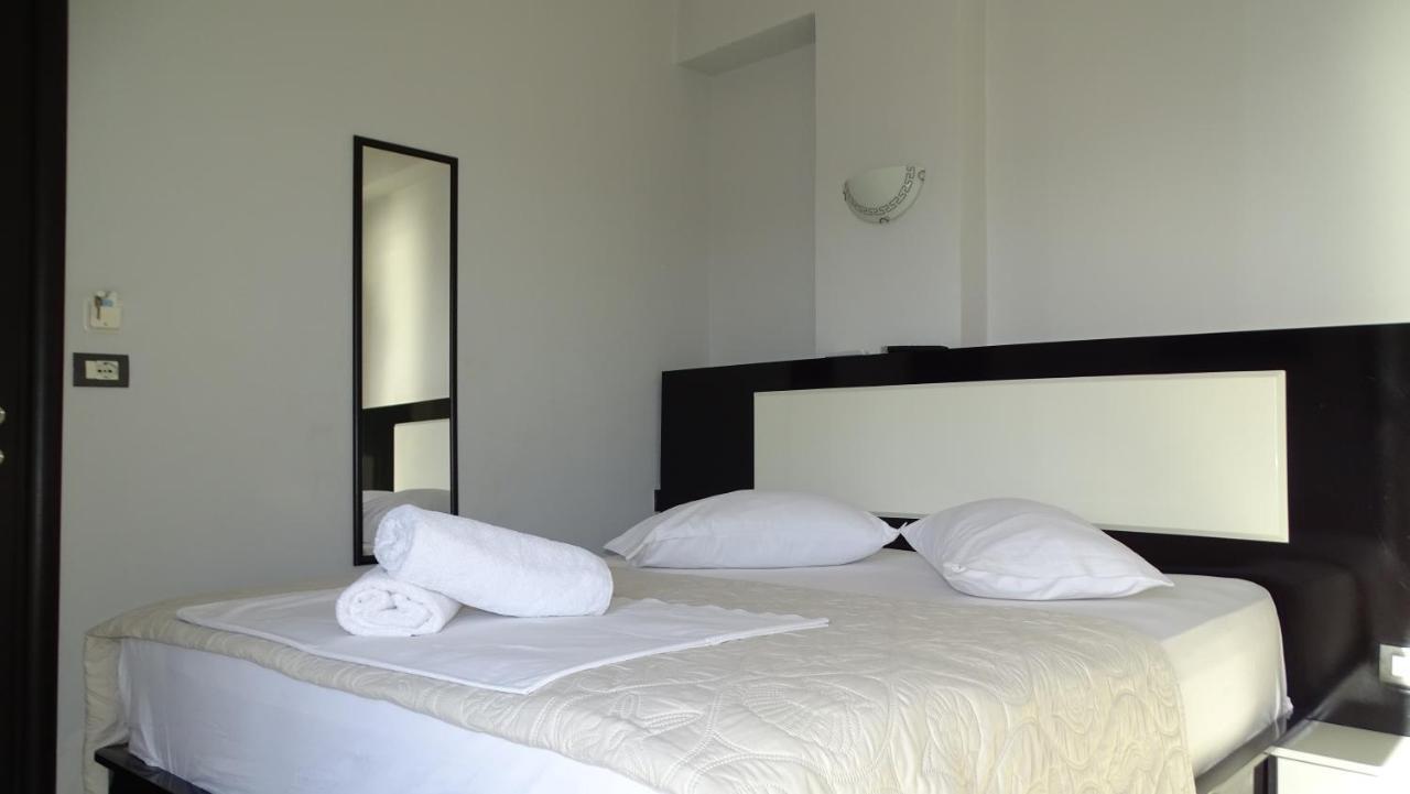 Hotel Ardiani Ksamil Eksteriør billede